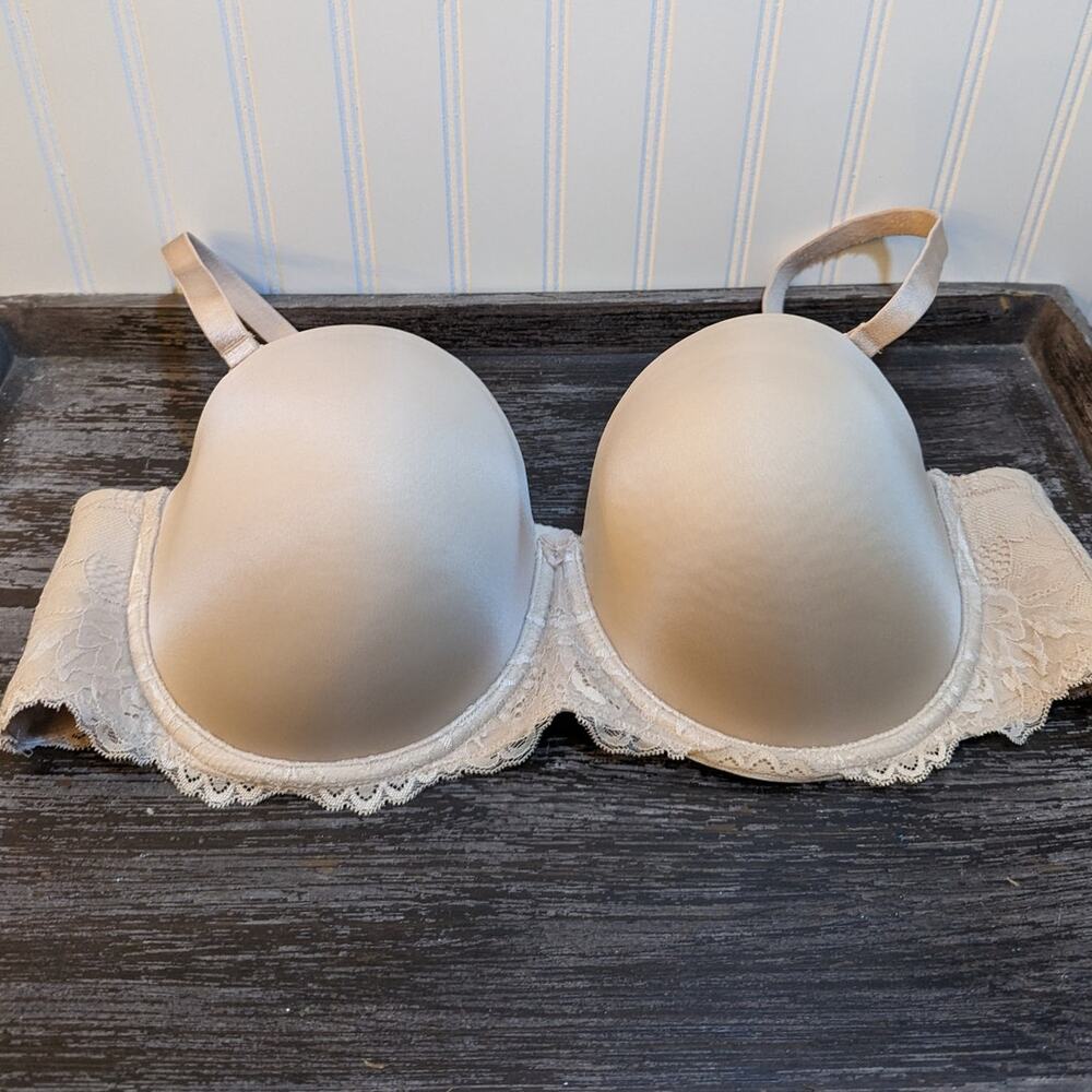 Torrid Curve Bombshell Strapless Convertible Bra Nude Color Size 44C